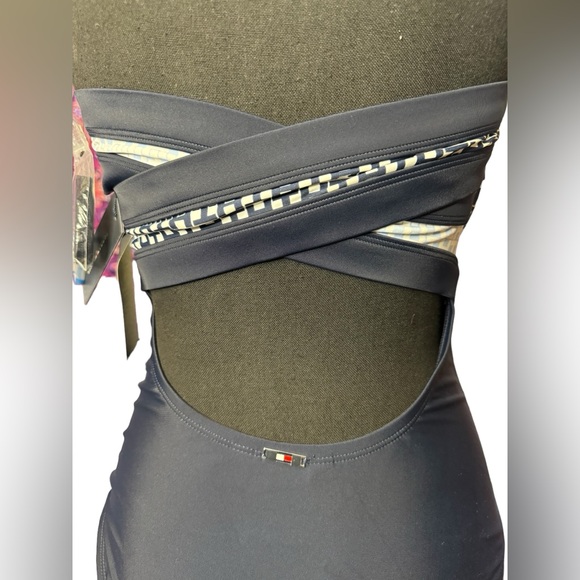 NWT Tommy Hilfiger Swimsuit - Picture 5 of 7